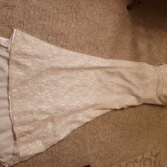 Wedding dress by Galina size 4 - Picture 1 of 5